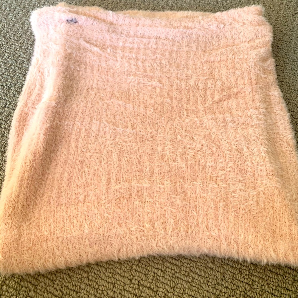 Jessica Simpson Neck Warmer